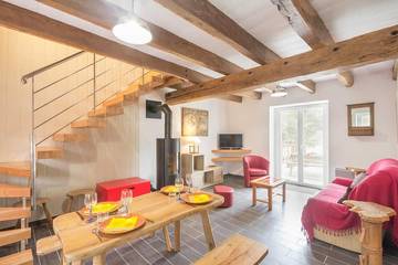 Gîte pour 4 personnes, avec terrasse ainsi que jacuzzi et jardin à Nivillac