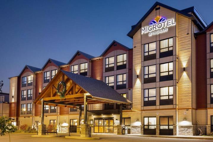 Hôtel pour 4 personnes, avec piscine et jacuzzi, animaux acceptés dans Mont-Tremblant - 3
