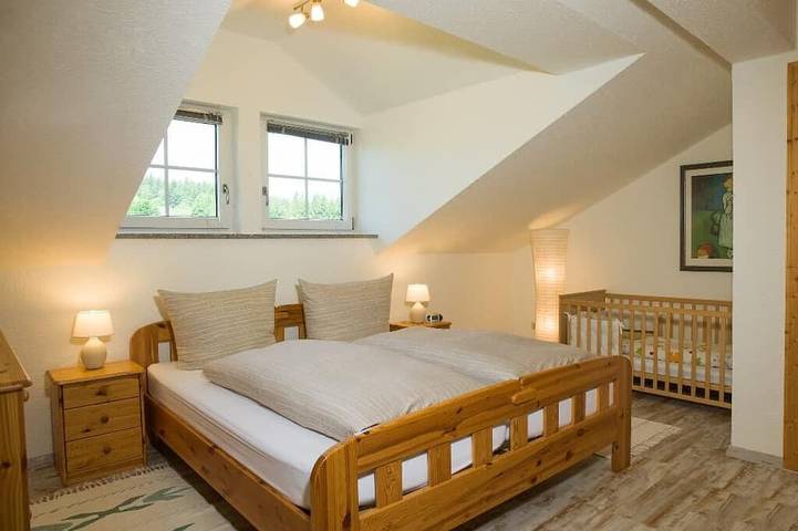 Ferienwohnung für 5 Personen, mit Balkon und Garten sowie Pool in Sonnen - 2