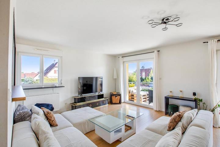 Appartement de vacances pour 5 personnes, avec Balcon et Terrasse ainsi que Jardin et Vue