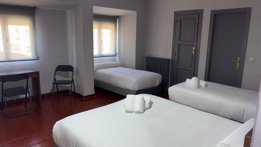 Casa de huéspuedes para 3 personas, con Vistas en Ávila