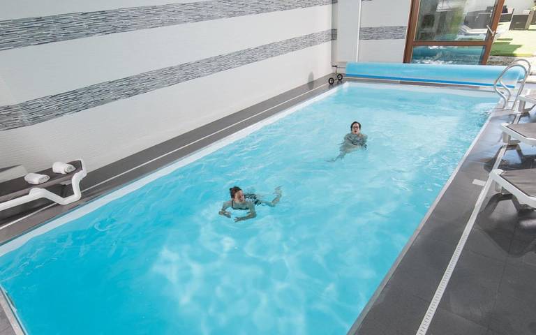 Hôtel pour 2 personnes, avec jacuzzi et piscine à Romilly-sur-Seine - 4