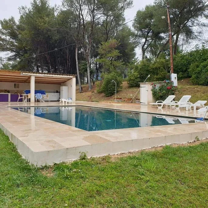Apartamento de vacaciones para 3 personas, con piscina y vistas además de jardín y terraza - 1