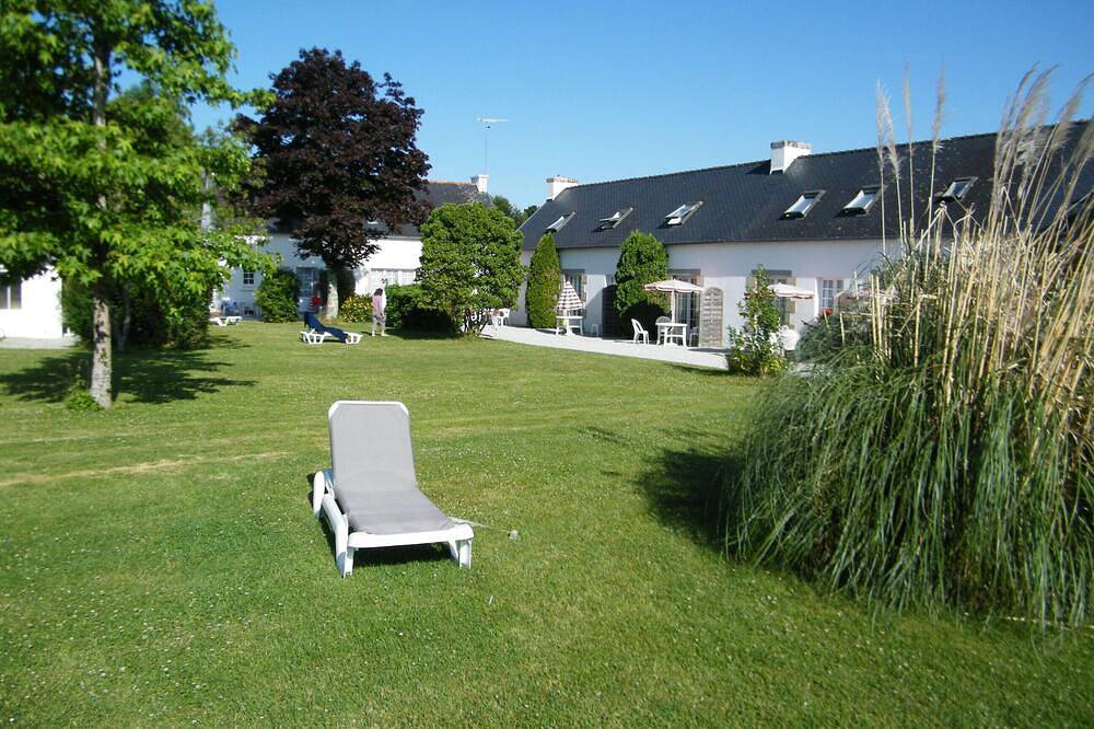 Appartement entier, Le calme et l'espace à Bénodet. Appartement en rez de jardin dans parc 5 ha in Clohars-Fouesnant, Région de Quimper
