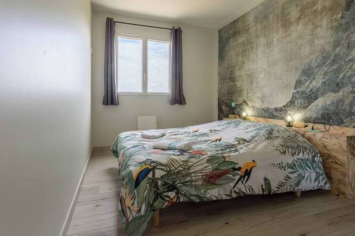 Ganze Wohnung, Tribord, apartment with terrace and sea view, parking in Saint-Côme-de-Fresné, Bayeux und Umgebung