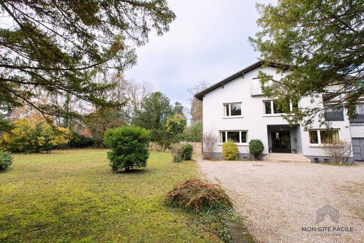 Villa für 14 Personen, mit Balkon und Terrasse sowie Garten und Sauna in Colmar - 4