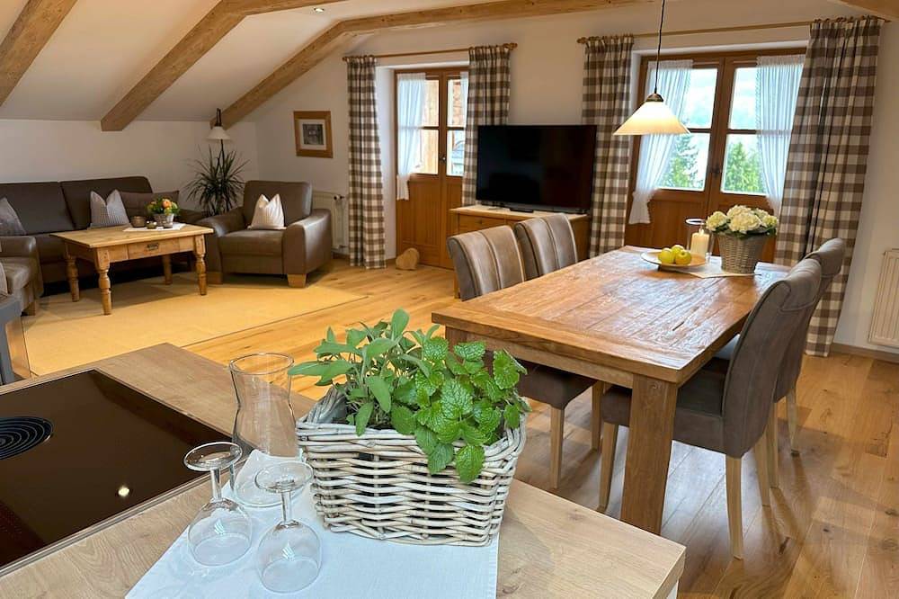 Apartamento entero, Ferienwohnung 3 - See- Suite - Schlosserhof am See in Bad Wiessee, Alpes Bávaros