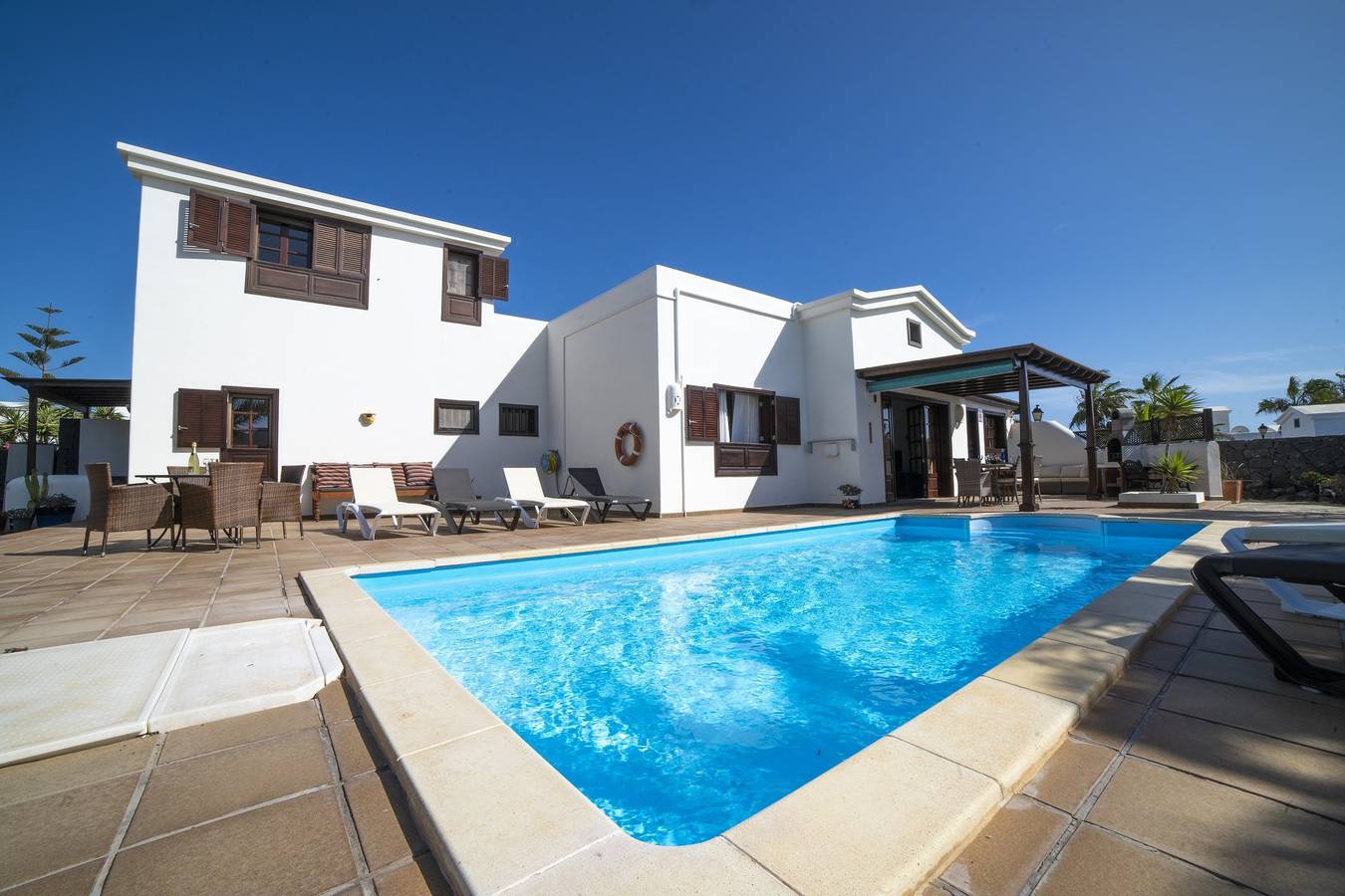 Sensational Playa Blanca Villa | 3 Bedrooms | Villa Myoga | Spacious Sun Terrace | Outdoor Pool and Bbq | Montana Roja in Montaña Roja, Yaiza