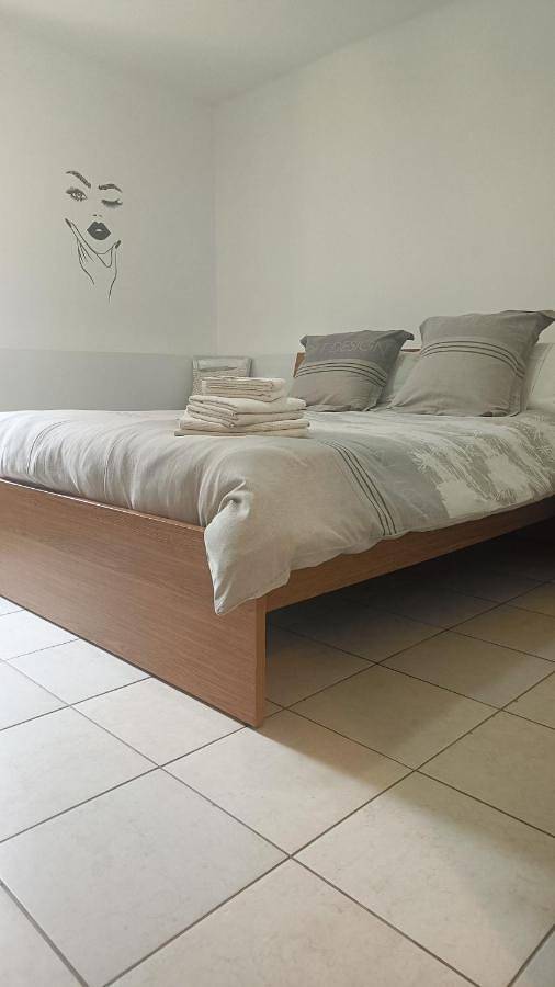 Appartement entier, Manzoni Aparts - Comfort Suite in San Pellegrino Terme, Alpes bergamasques occidentaux