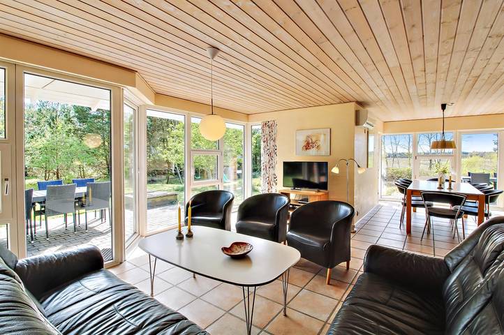 Ferienhaus für 8 Personen, mit Sauna und Whirlpool sowie Terrasse in Biikebrennen - 2