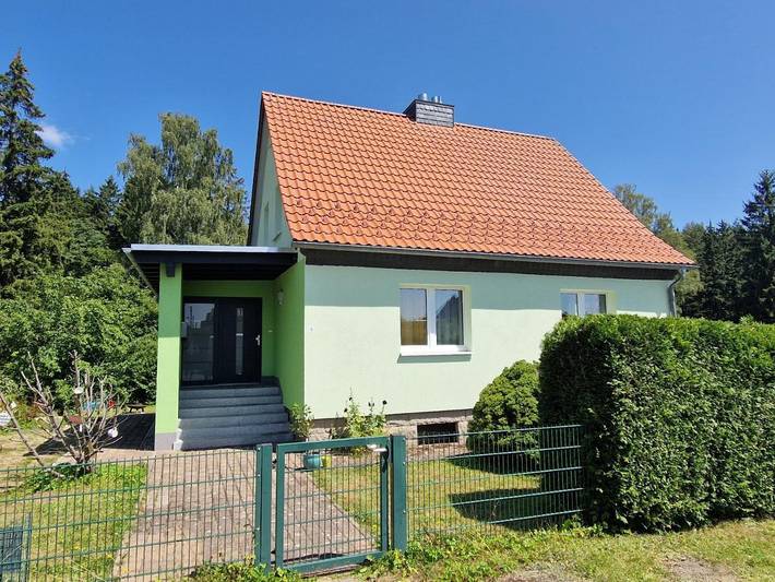 Ferienhaus für 9 Personen, mit Balkon und Terrasse sowie Garten in Elend