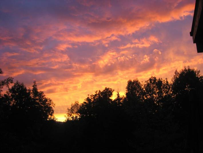 Vacation rental for 3 people, with terrace and yard in White Mountain National Forest