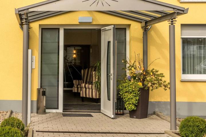 Hotel für 2 Personen, mit Balkon und Terrasse sowie Garten und Ausblick in Sommerhausen - 4