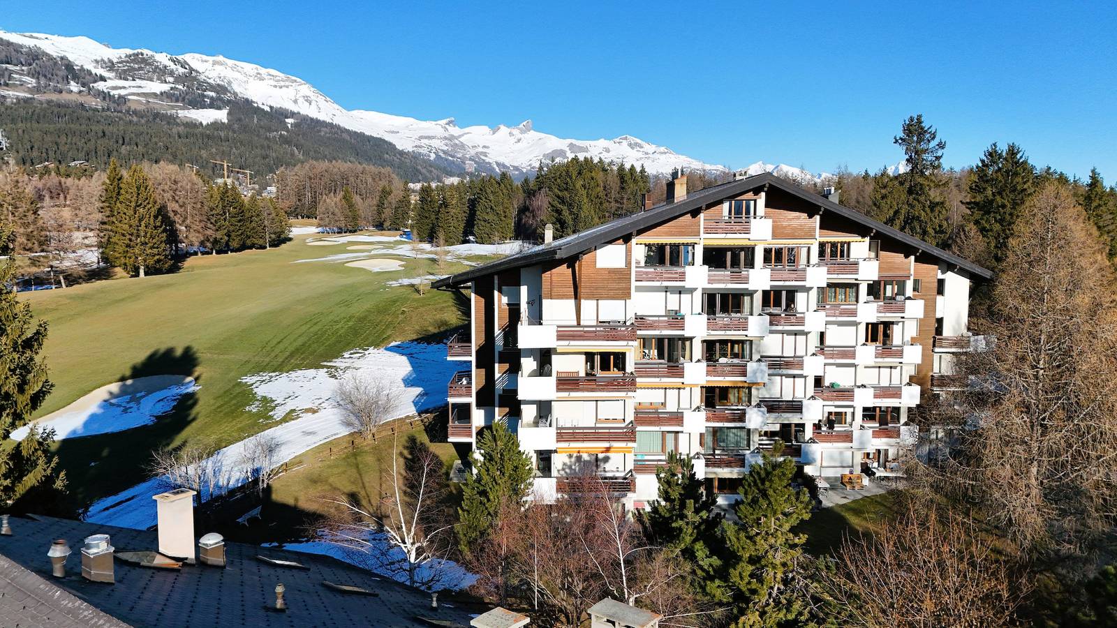 Ganze Wohnung, From green to slopes - Alpine ski and golf condo in Lens (Schweiz), Sion - Sierre & Umgebung