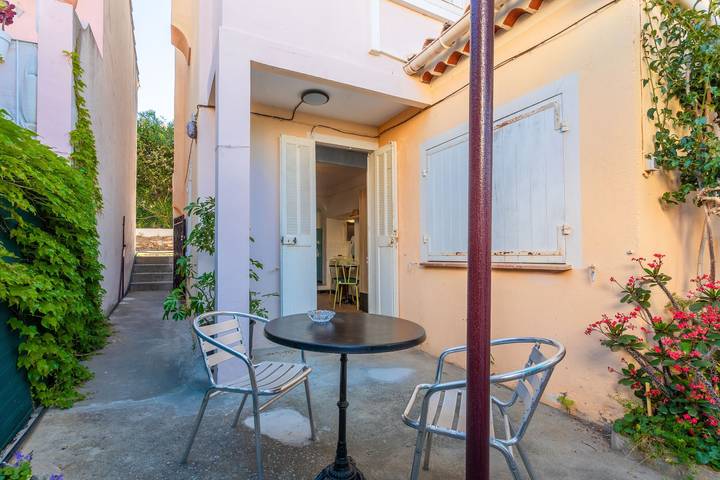 Monolocale intero, Monolocale 'Chez Lina - Con Terrazza' con Terrazza Privata e Wi-Fi in Le Lavandou, Parco nazionale di Port-Cros