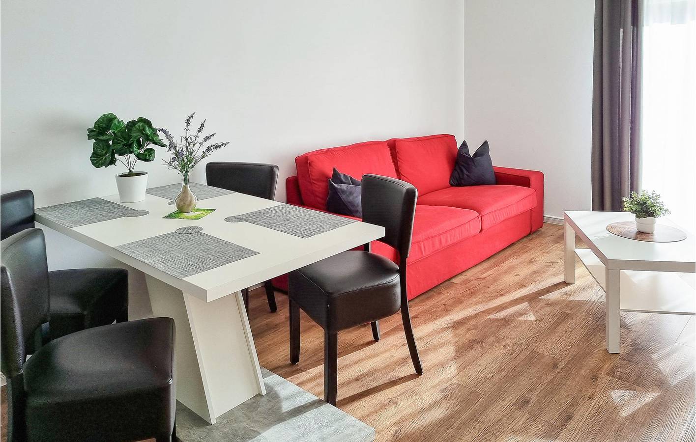 Ganze Ferienwohnung, Moderne Ferienwohnung mit Terrasse, Parkplatz & TV - Passow in Passow, Ludwigslust-Parchim