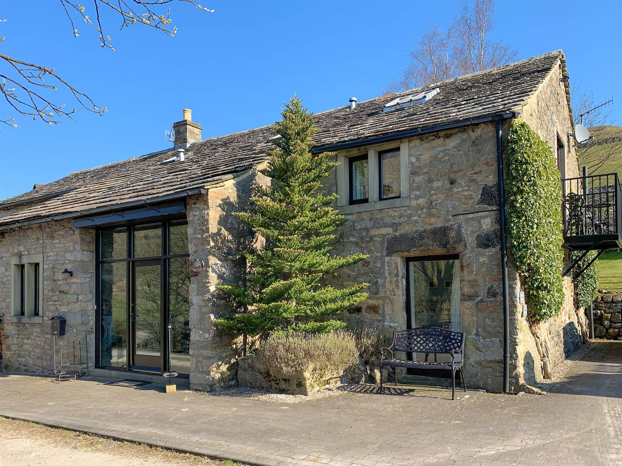 Hilltop Barn in Yorkshire Dales National Park