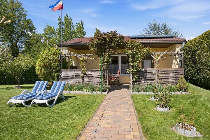 Ferienhaus für 2 Personen, mit Garten und Terrasse in Dahme
