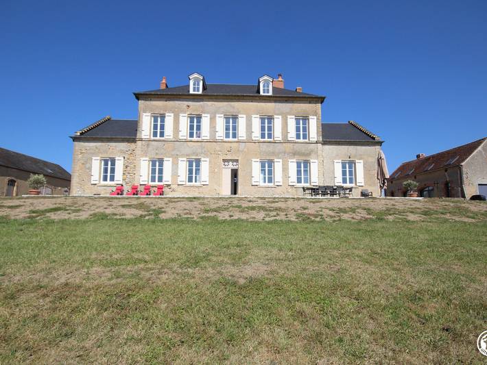 Gîte pour 14 personnes, avec jardin et sauna