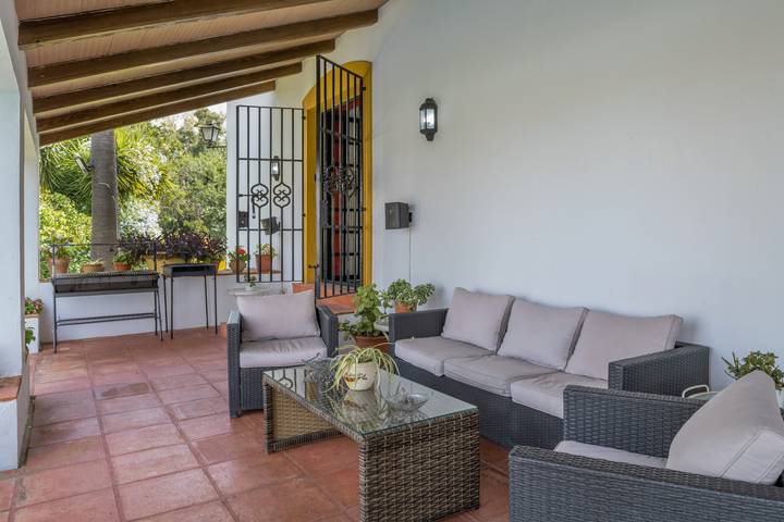 Casa rural para 16 personas, con jardín en Setenil de las Bodegas - 4