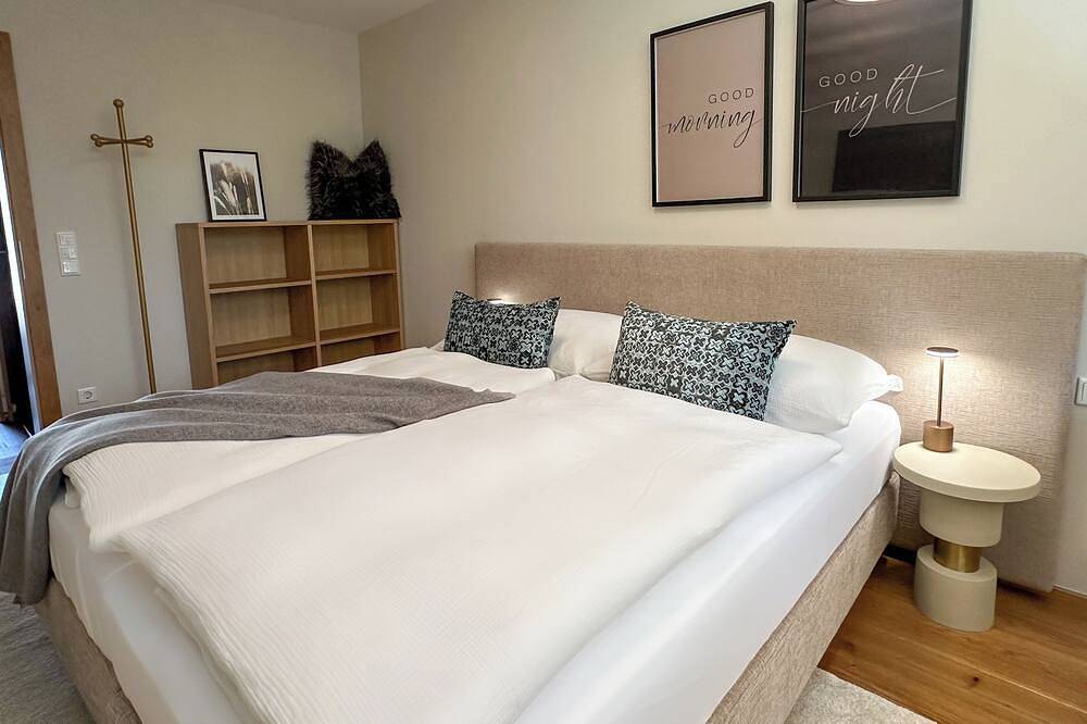 Ganze Wohnung, \"Two\" - Premium Apartments Seekirchen, 3-Zi-Apartment, Terrasse und Privatgarten in Seekirchen am Wallersee, Bezirk Salzburg-Umgebung