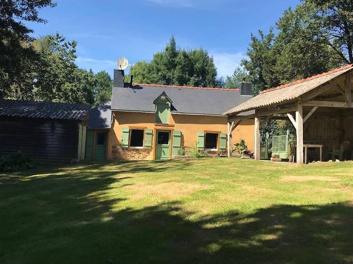 Gîte pour 5 personnes, avec jardin à Bréhan