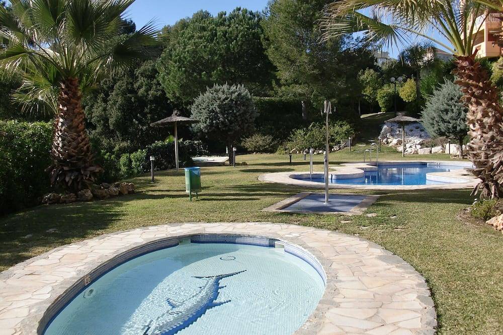 Geheel appartement, Reserveer een appartement In Marbella in Hacienda Las Chapas, Marbella