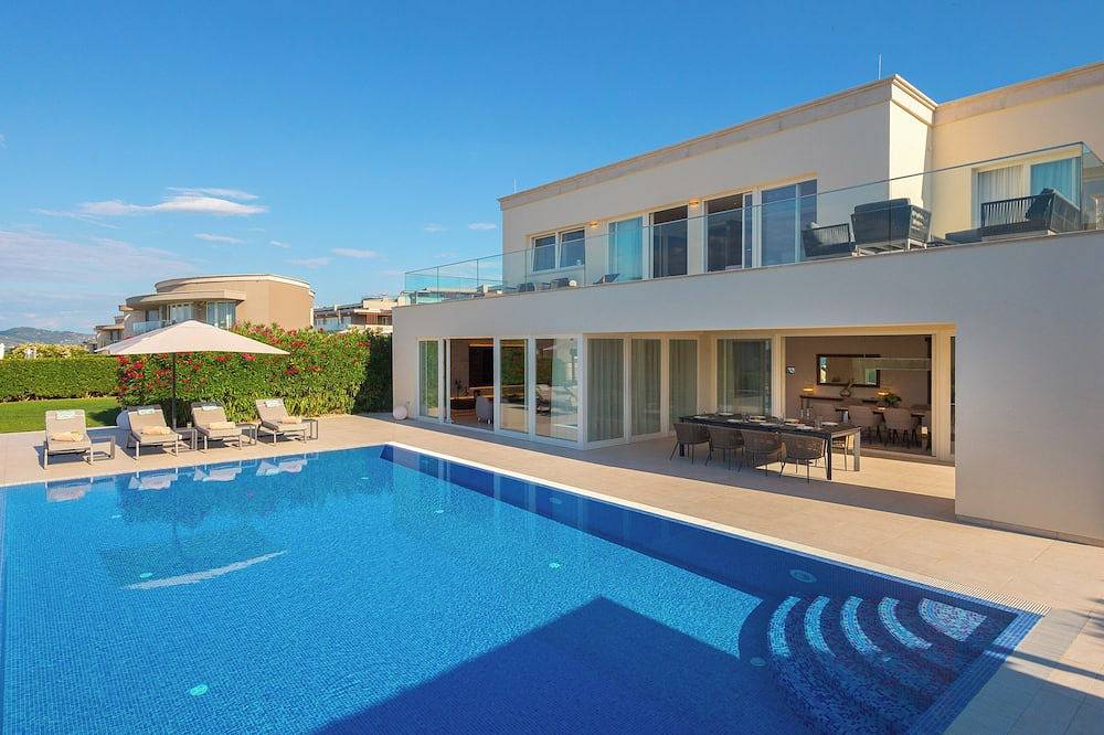 Charming 3-bedroom Villa Istria Residence with Wifi, fitness room at Crveni Vrh in Umag, Umag und Umgebung