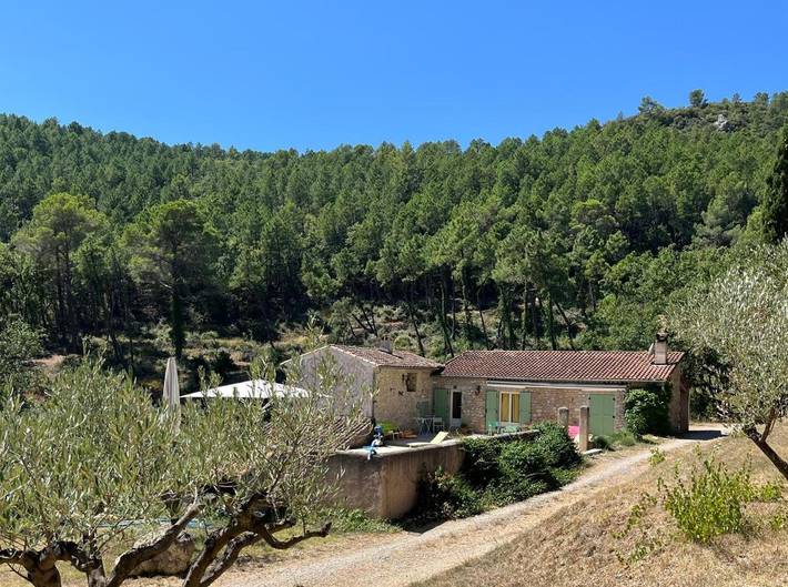 Casa de vacaciones para 8 personas, con jardín y piscina además de balcón y vistas - 1