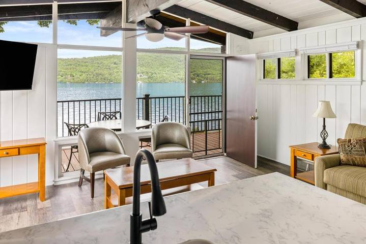 Resort para 4 personas, con vistas y balcón además de piscina y vistas al lago - 1