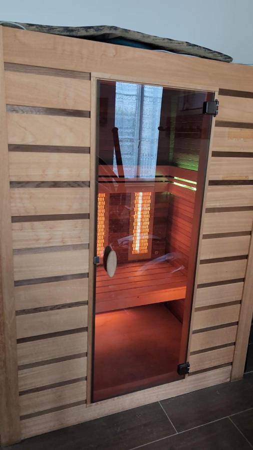 Gîte pour 4 personnes, avec jacuzzi ainsi que sauna et jardin à Poyanne - 4