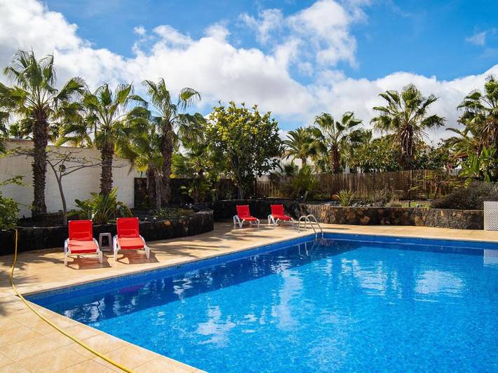 Apartamento para 6 personas, con jardín además de piscina y vistas en El Jablito