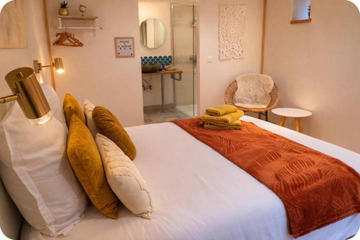 Location de vacances pour 2 personnes, avec terrasse et jardin à Rochegude - 4