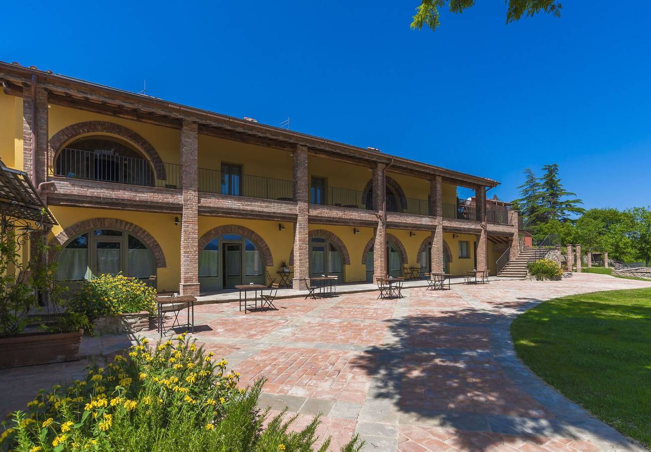 Entire holiday apartment, Le Fornaci - Dondo in Laterina Pergine Valdarno, Valdarno