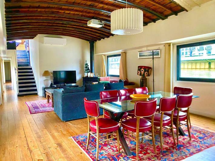 Location de vacances pour 10 personnes, avec piscine ainsi que vue et terrasse, animaux acceptés à Puteaux - 3