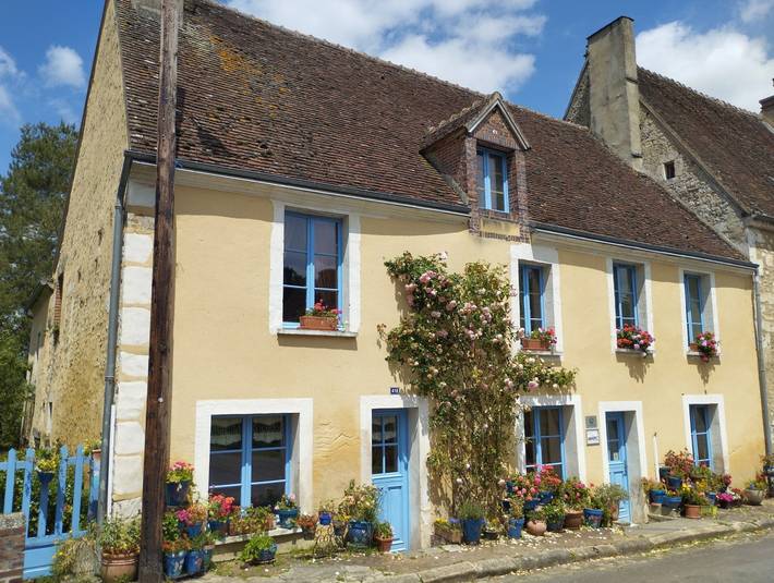 Location de vacances pour 2 personnes, avec jardin à Maison-Maugis