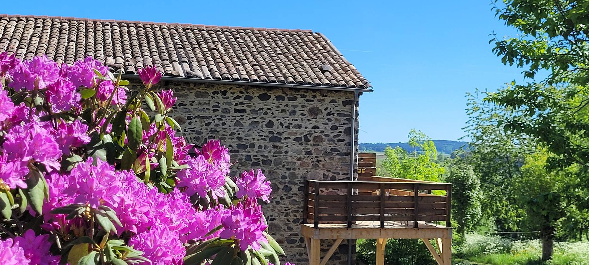 Chambre d’hôtes « Chambre Planeze » avec terrasse privée,  in Soulages, Région de Saint-Flour