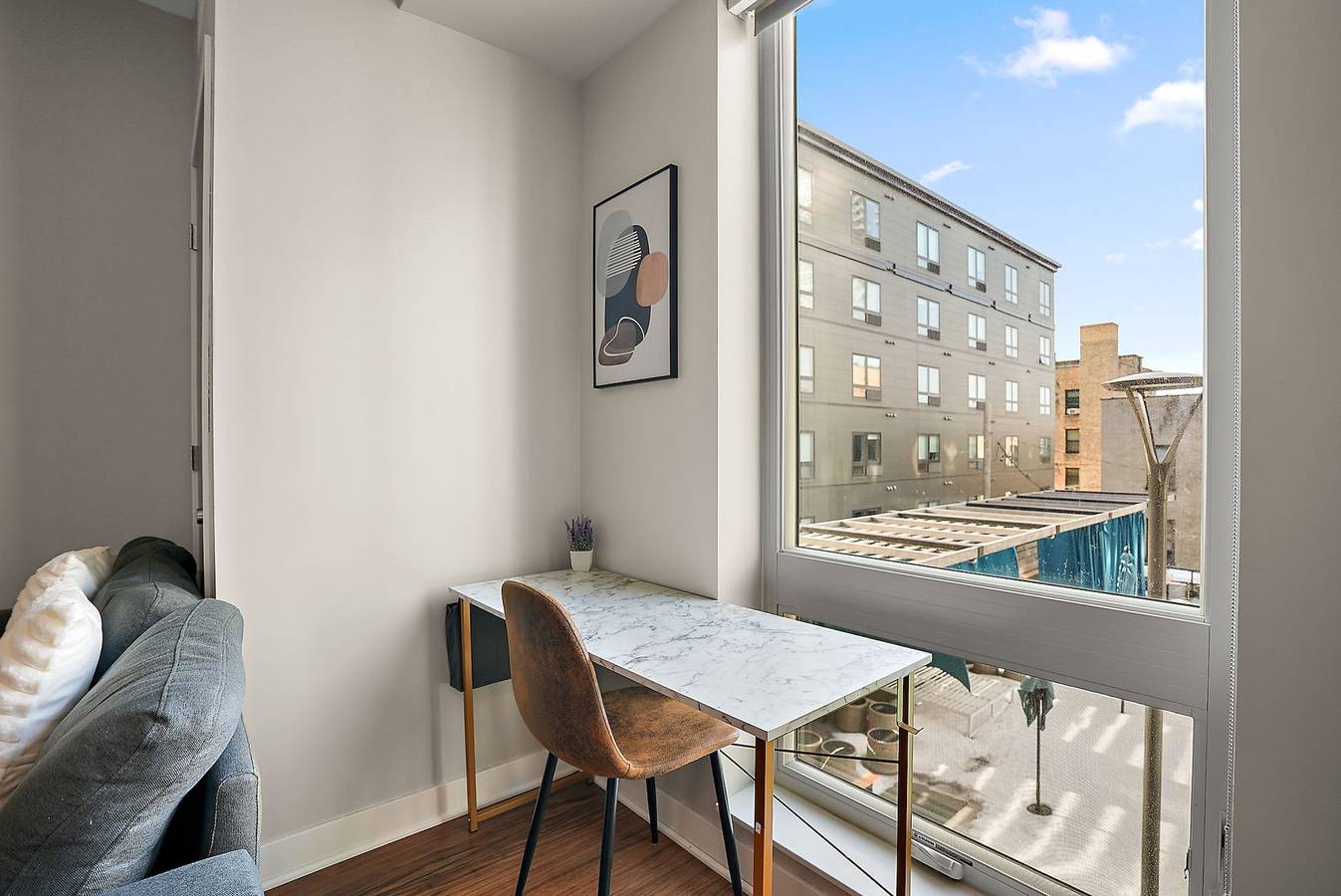 Entire apartment, Cozysuites in Marquee Studio King with pool gym in Minneapolis, Twin Cities