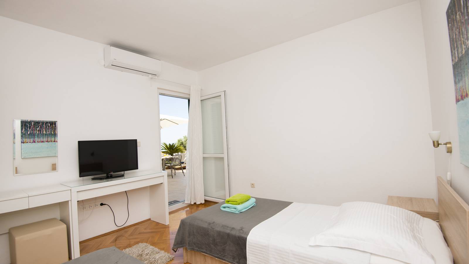 Villa Mandina - Makarska by Villas Guide in Makarska, Rivera de Makarska