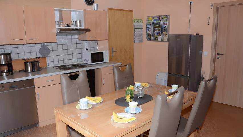 Ferienwohnung für 4 Personen, mit Garten in Korbach - 2