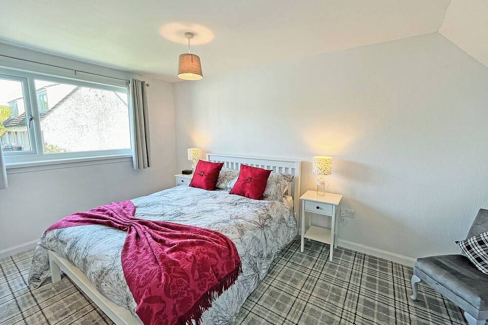 2 bedroom accommodation in Portpatrick, near Stranraer in Portpatrick, Dumfries and Galloway