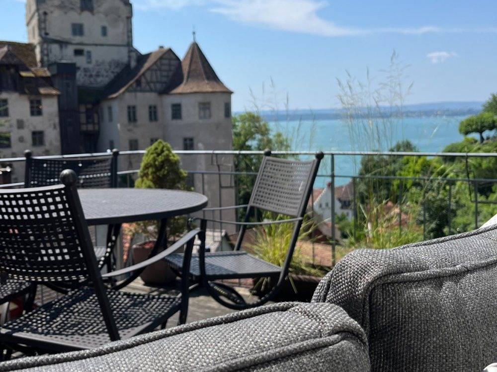 Ganze Ferienwohnung, Mainaublick-Traumseesicht mit Terrasse - Mainaublick in Meersburg, Region Bodensee-Oberschwaben