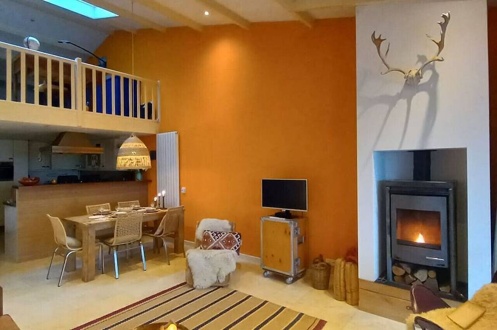 Ganze Wohnung, Strandhuis in de duinen met uitzicht op zee. in IJmuiden, Nationaal Park Zuid-Kennemerland