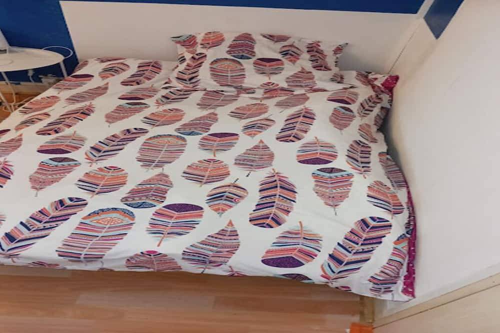 Ganze Wohnung, Independent Studio Kitchen&Shower /Free Parking in Poitiers, Vienne