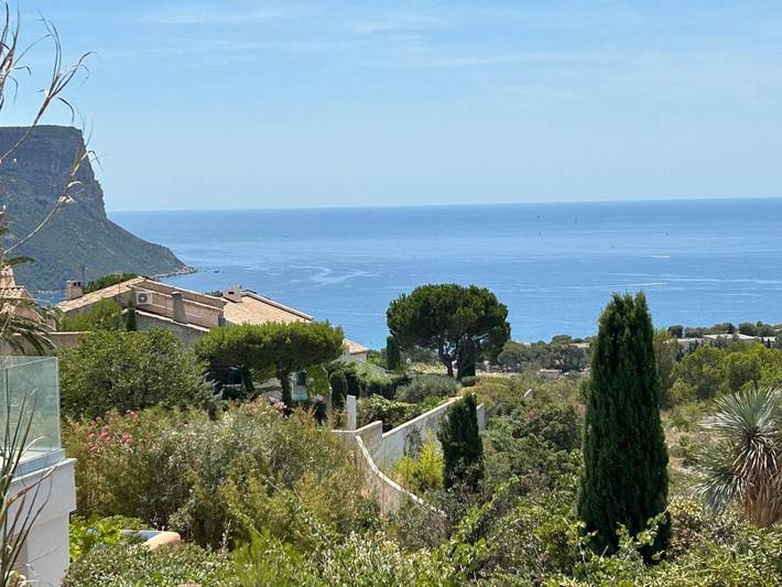 Ferienwohnung für 4 Personen, mit Ausblick und Terrasse in Cassis - 2