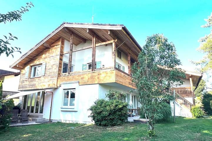 Große Familienvilla zentral zwischen Chiemsee und Alpen in Traunstein, Chiemsee