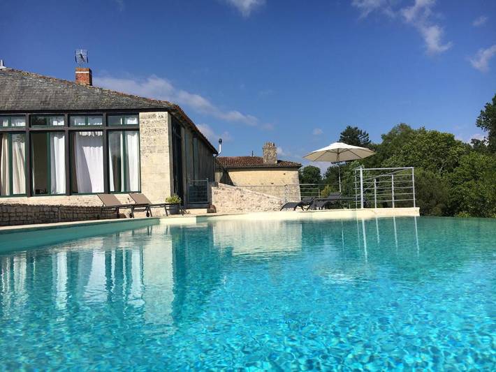 Maison de vacances pour 3 personnes, avec jardin ainsi que vue et piscine