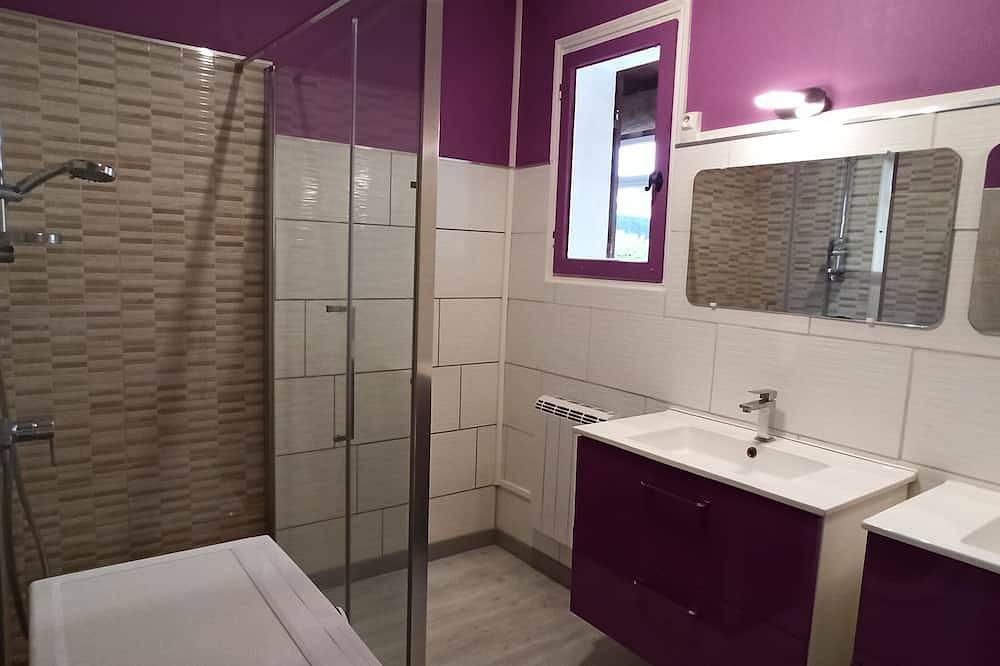 Maisonnette Avec Jardinet au Calme Très Proche des Commerces in Vaison-la-Romaine, Parc naturel régional du Mont-Ventoux