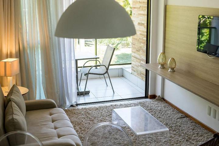 Casas e apartamentos de temporada para 2 pessoas, com balcão e jardim em Barra de São Miguel