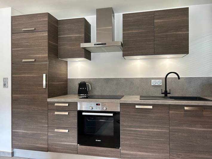 Ganze Wohnung, Modernes Apartment gegenüber den Pisten - Balkon, 1,3 km vom Zentrum entfernt, 4 Schlafplätze in Les Gets, Les Portes du Soleil